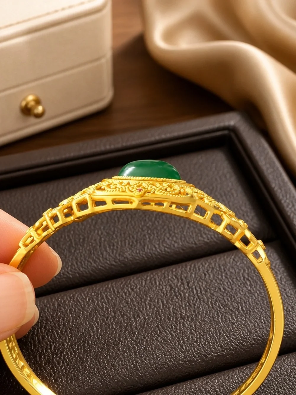 Silver S925 Luxury Gold Filigree Bracelet with Jade  Egg Noodle Bracelet